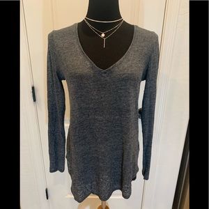 Mossimo gray long sleeve t-shirt Size Small